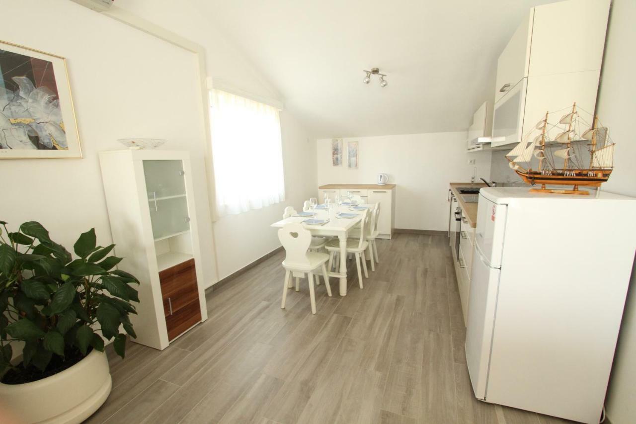 Kuca-Eldic Apartamento Rogoznica  Exterior foto