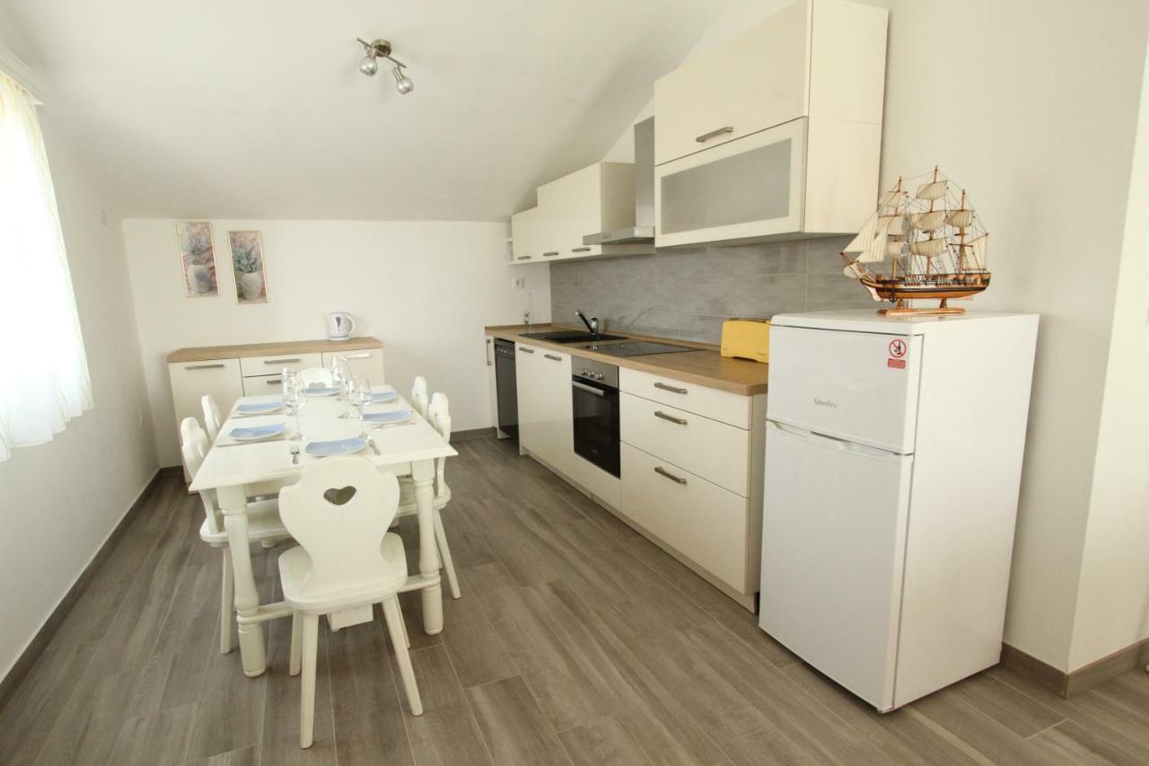 Kuca-Eldic Apartamento Rogoznica  Exterior foto
